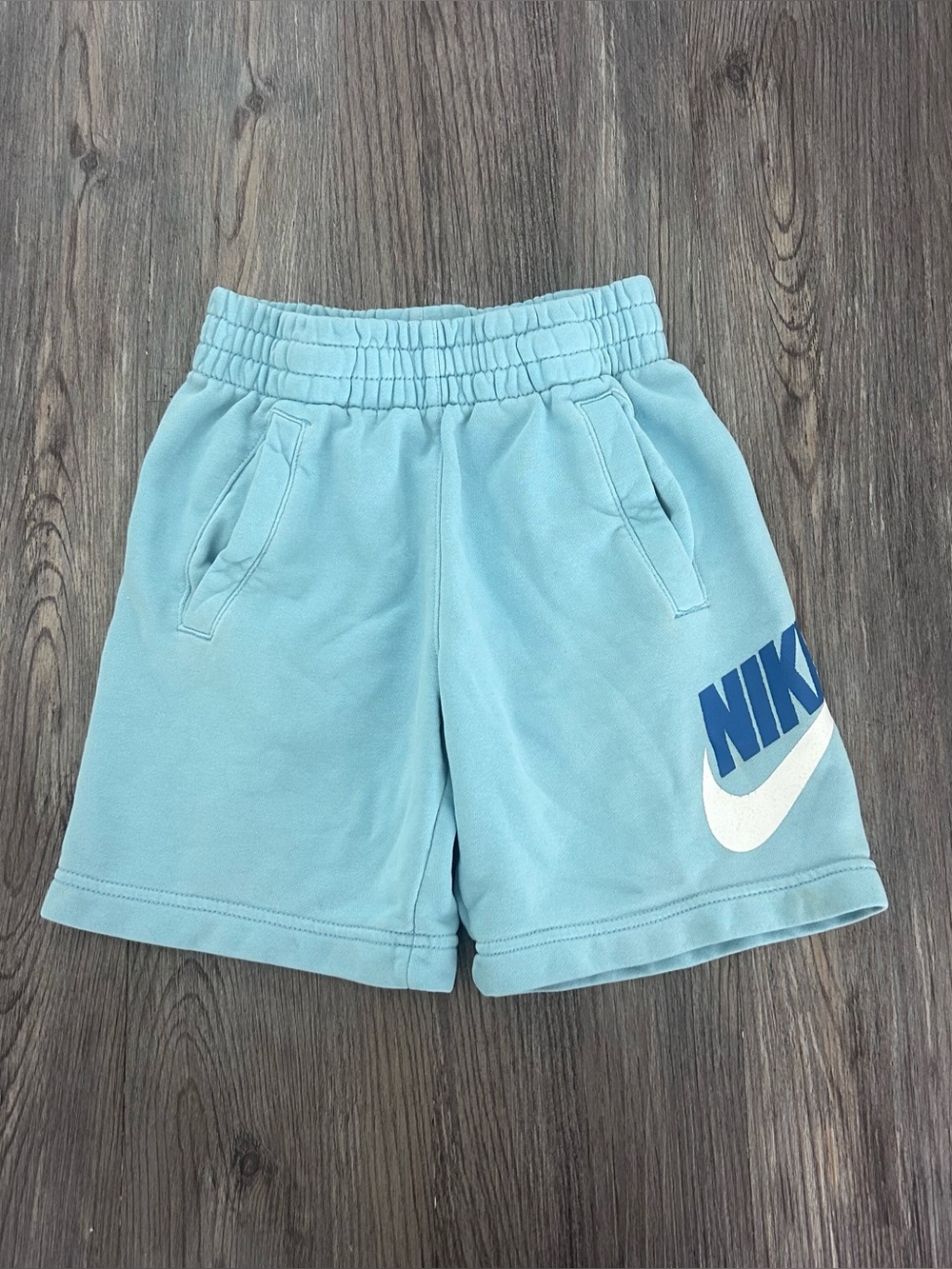 Nike boys shorts Size S